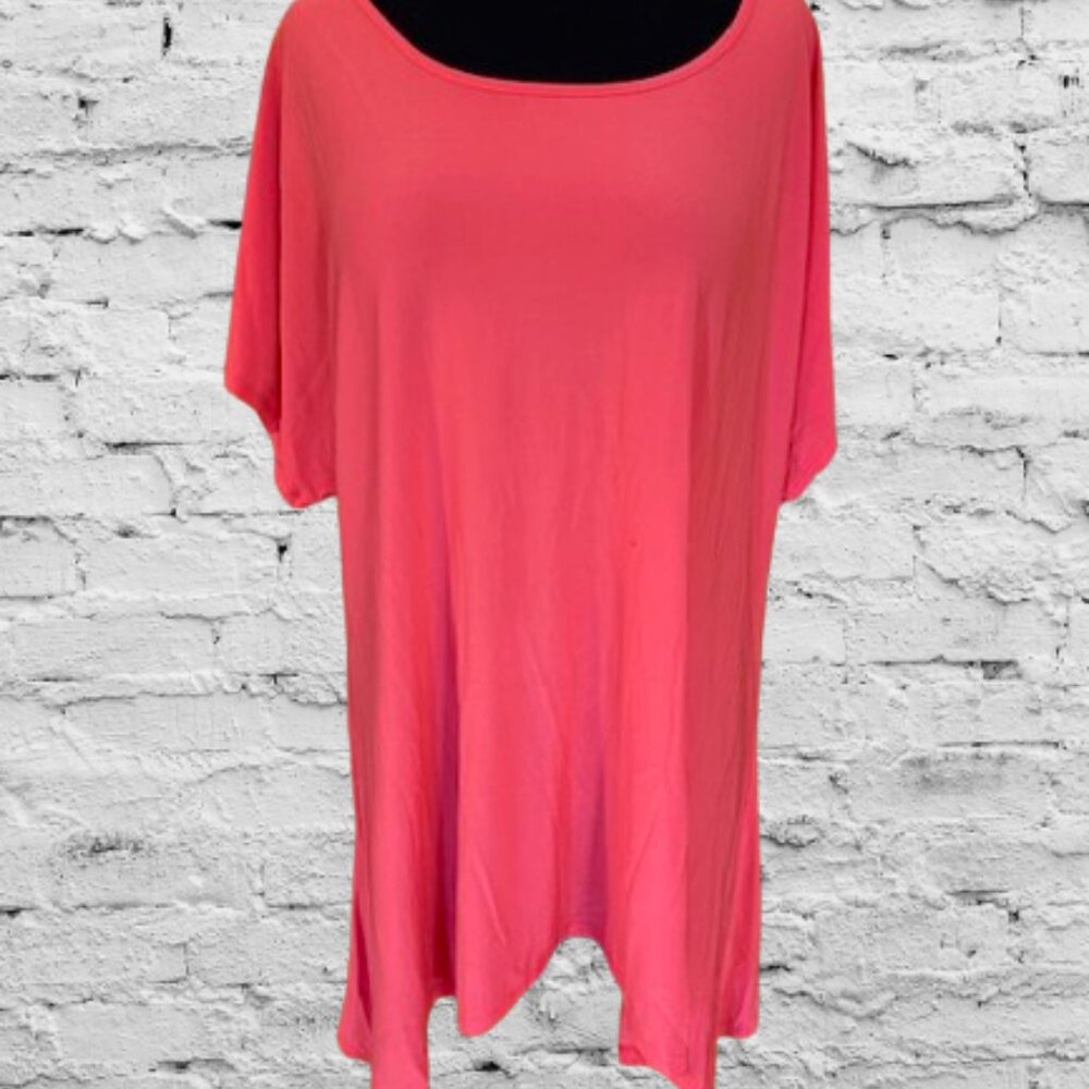 Coral Sharkbite Shirt   T1432  NWT Boutique